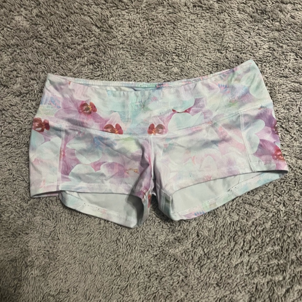 FLEO workout shorts